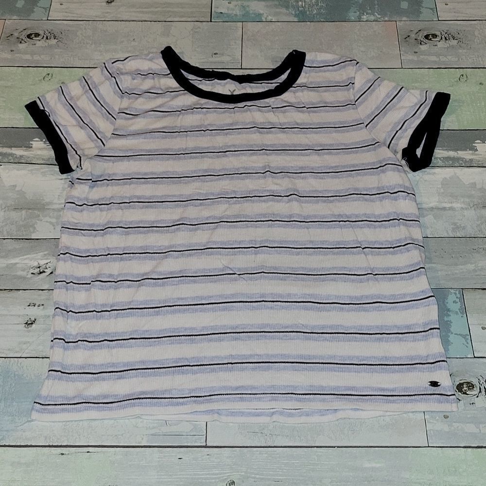 American Eagle Outfitters Soft & Sexy Cropped Shirt/Top sz Small